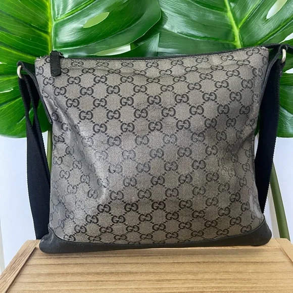 Gucci GG Crystal Crossbody Bag authentic - Picture 2 of 11